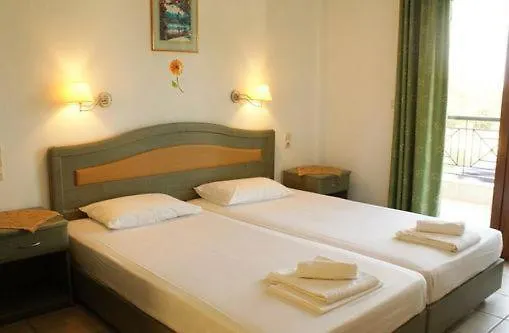 Palatino * Agia Paraskevi (Skiathos)