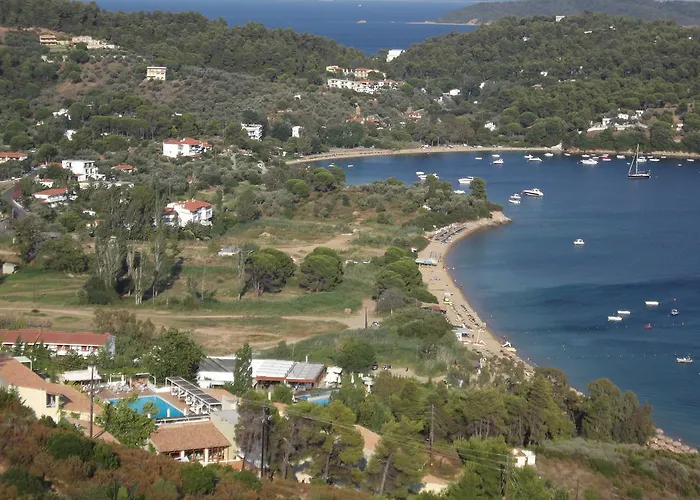 Palatino * Agia Paraskevi